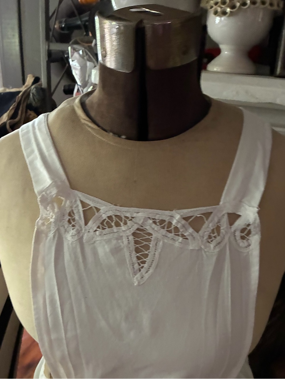 Vtg White Battenburg Lace Bib Apron Retro Romantic Victorian Kitchen Maid